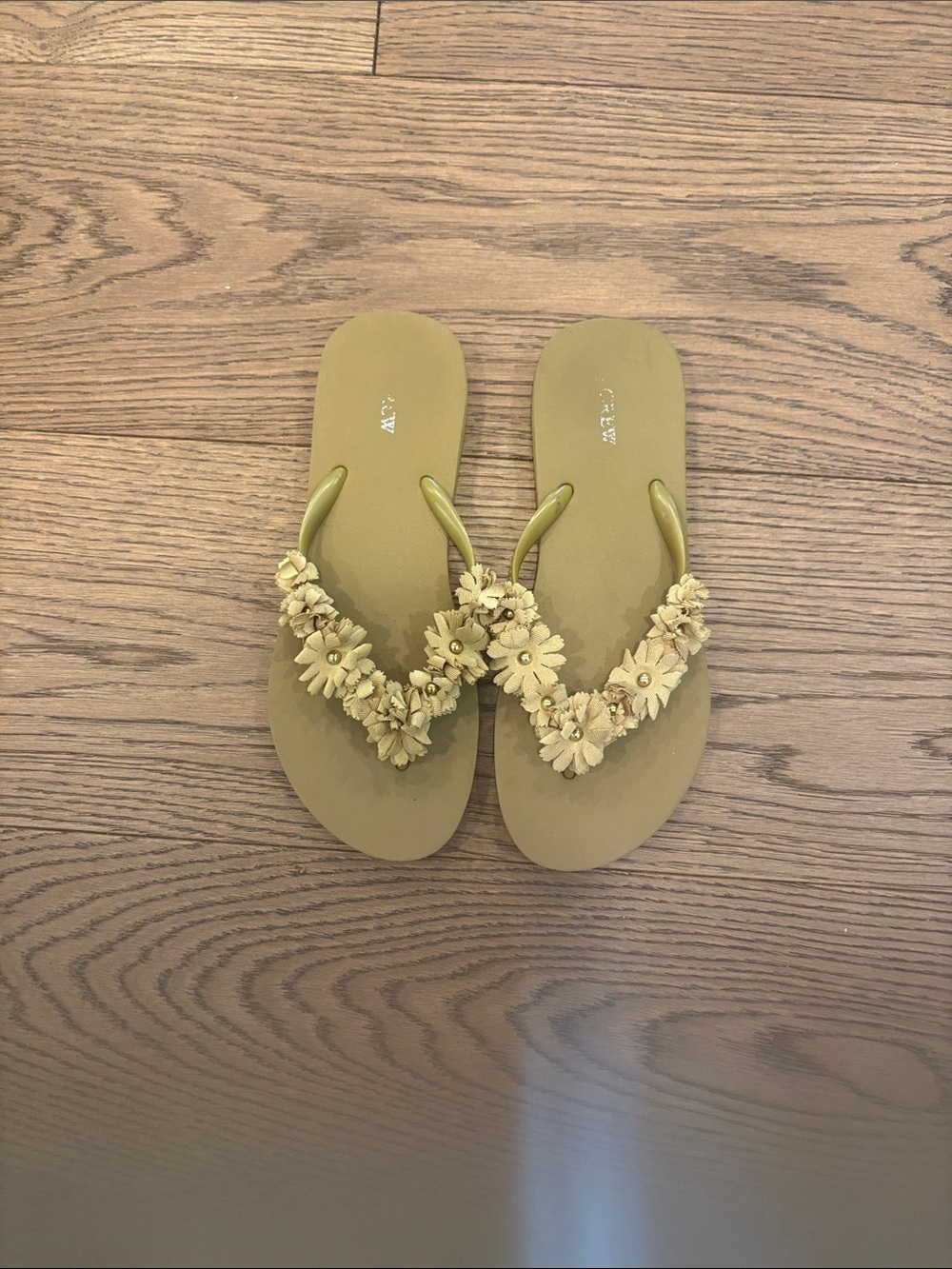 J. Crew Green Floral Strap Women's Flip Flops